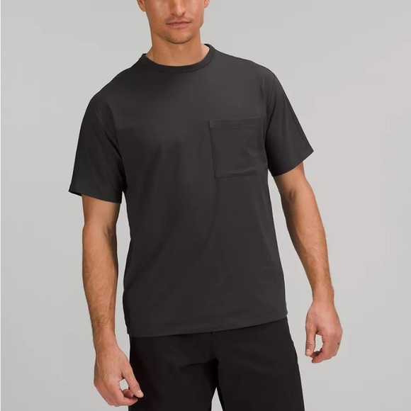 Lululemon - The Fundamental Pocket T-Shirt - Picture 7 of 7